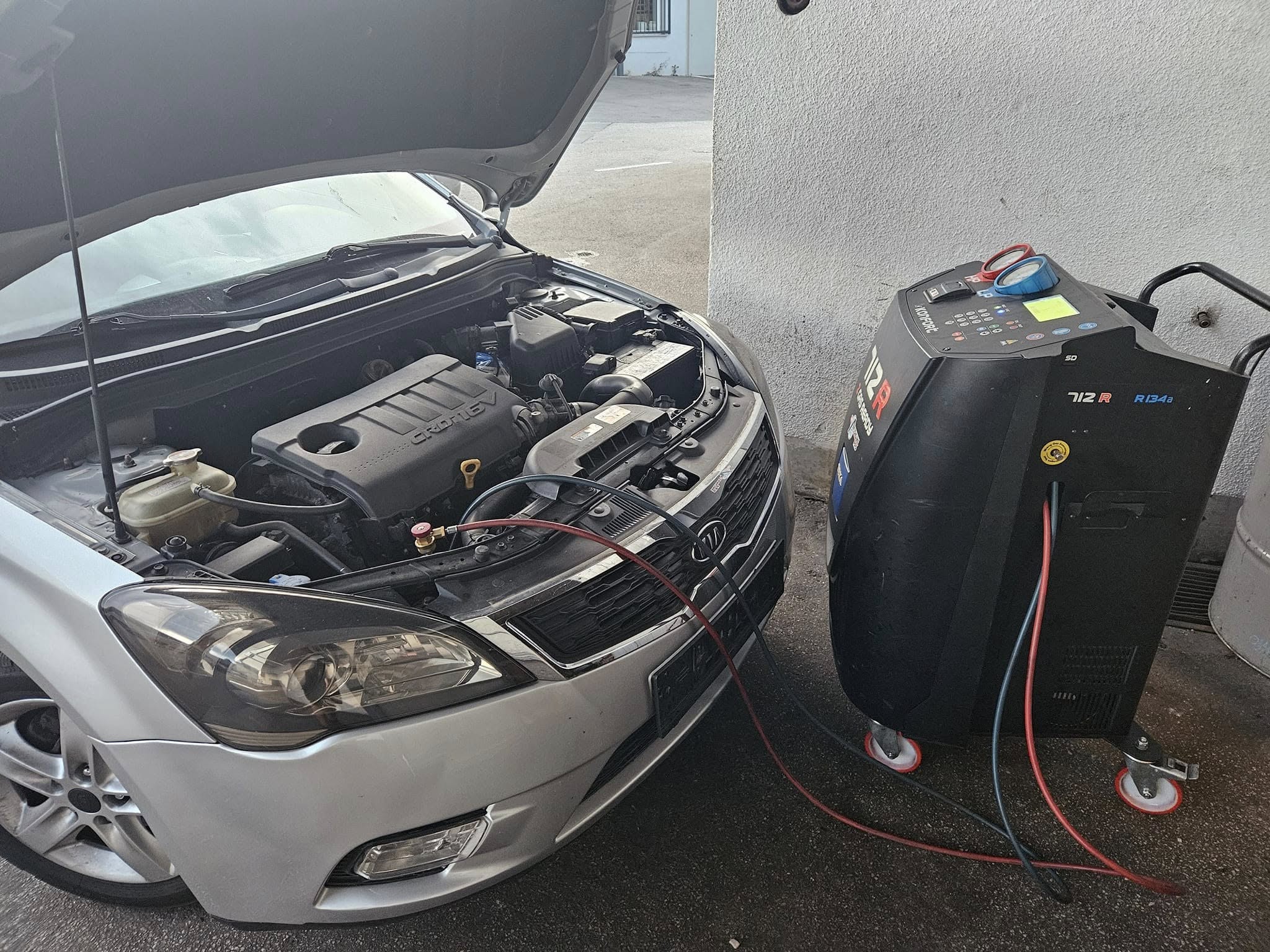 Slika najnovejše tehnologije za polnjenje klime 3